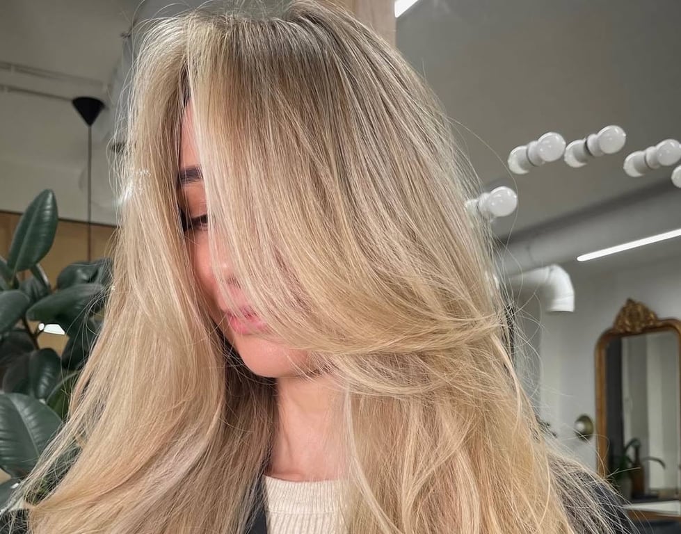 Not the classic blonde is in fashion