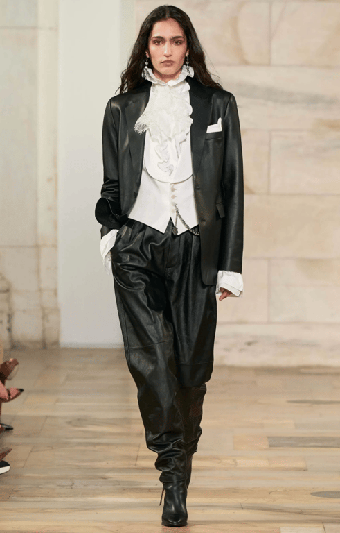 Шкіряні плісировані штани підійдуть для різних випадків