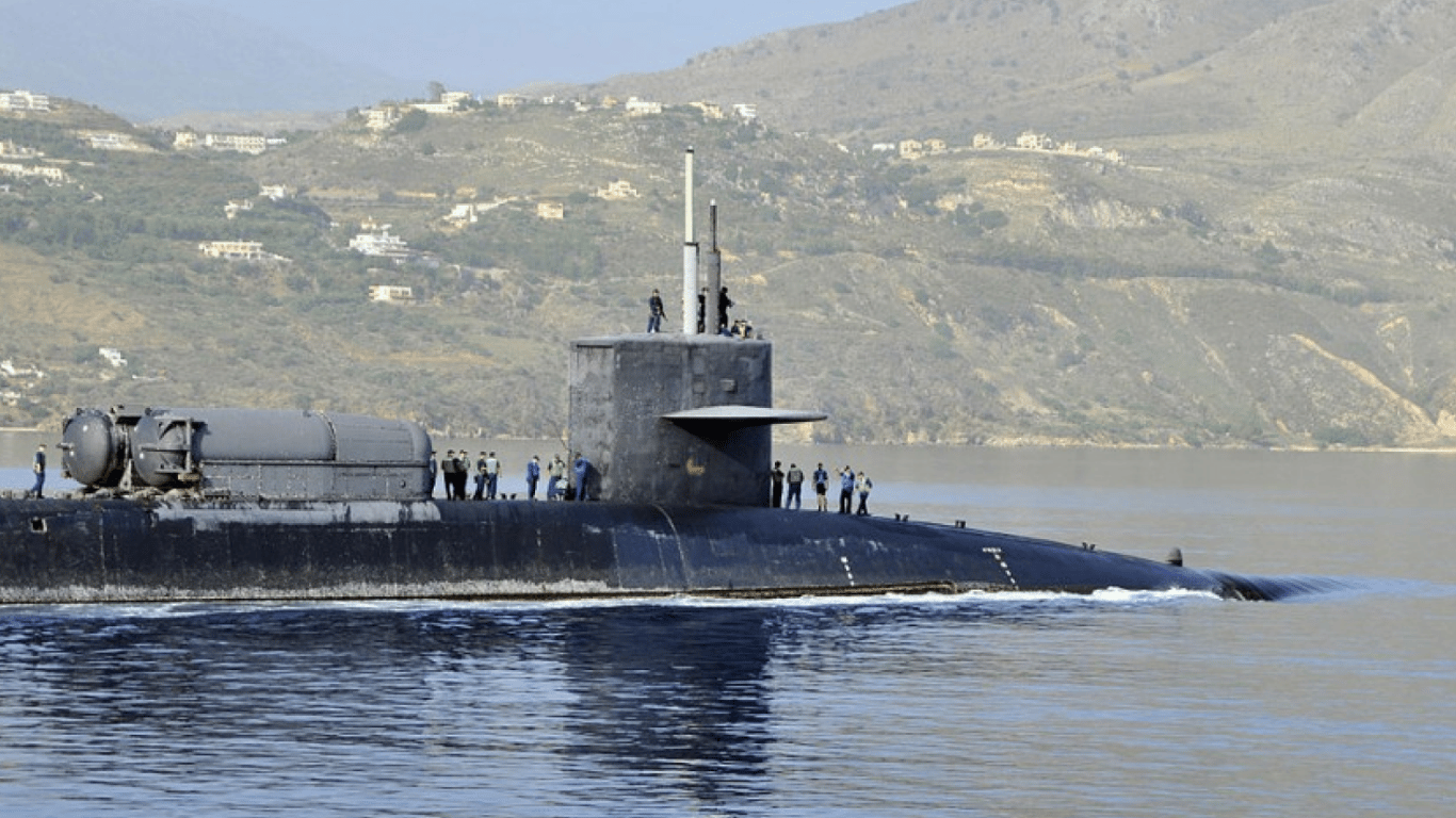 ВМС США отправила на Ближний Восток атомную субмарину USS Florida