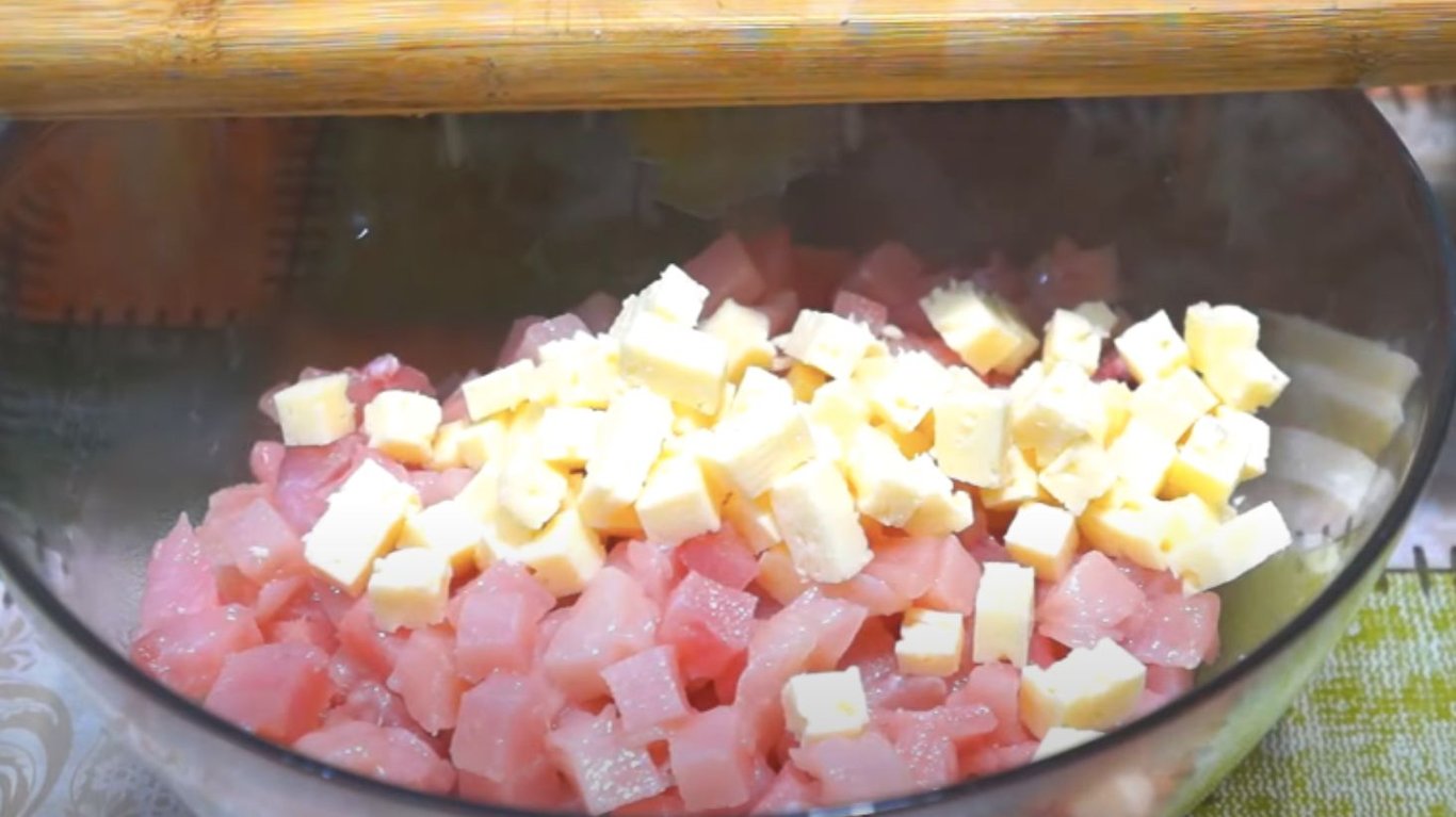 ліниві курячі котлети за 15 хв, навіть м'ясорубка не потрібна