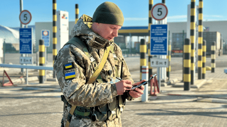 На Одещині знайшли античні монети у жінки, що збиралася за кордон - 285x160