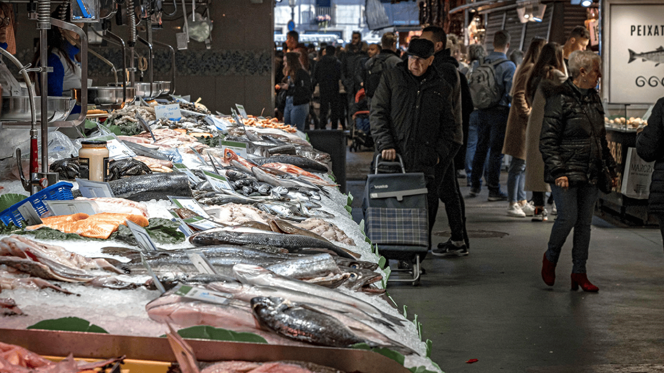 Американке ампутировали все конечности из-за купленной на рынке рыбы
