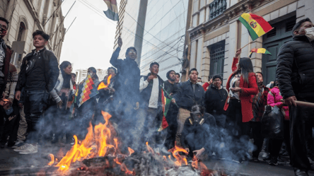 Спроба державного перевороту в Болівії — військові штурмували президентський палац - 285x160