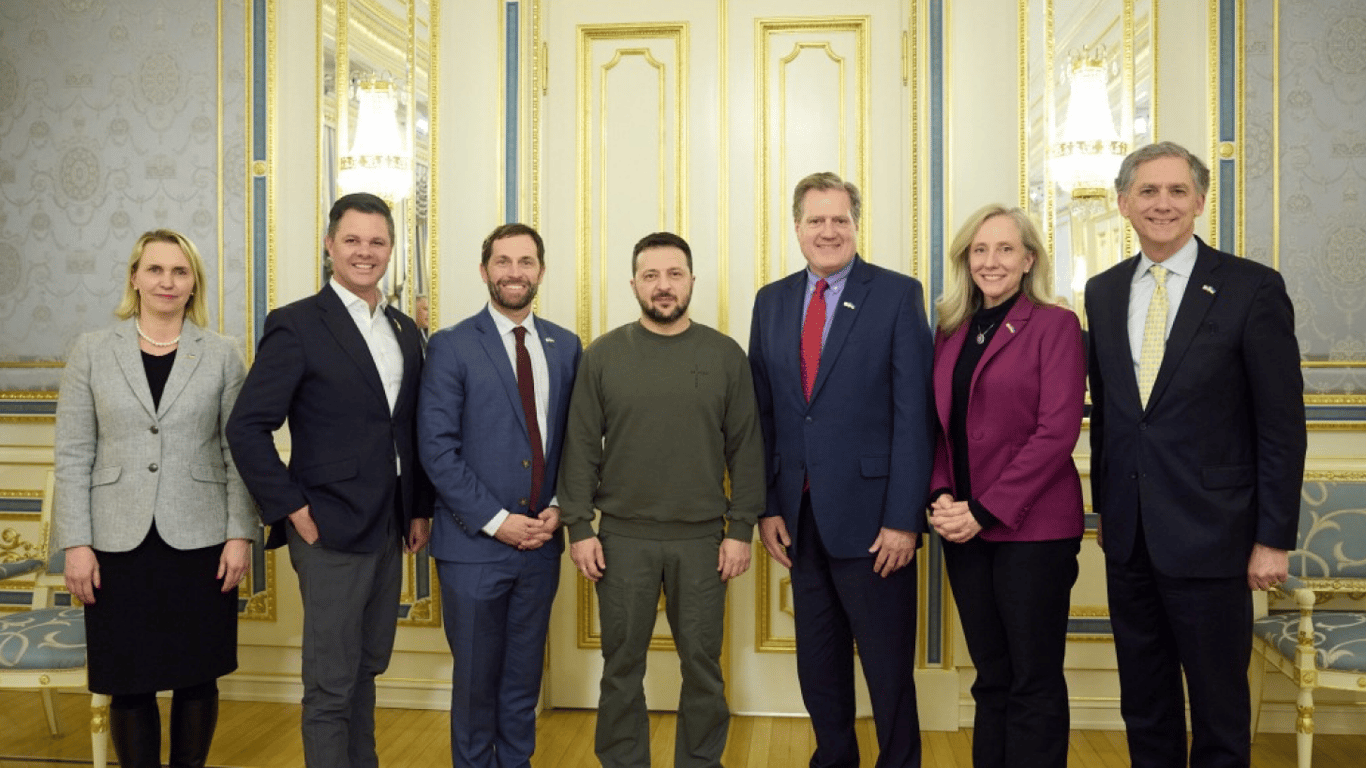 Зеленський обговорив з делегацією Палати представників Конгресу США потреби ЗСУ