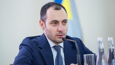 Зернова угода:  міністр інфраструктури України вирушає до Туреччини - 285x160