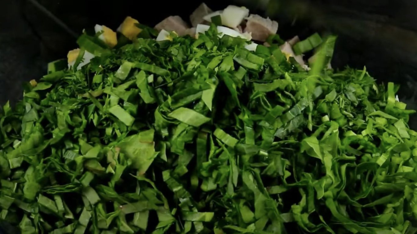 delicious spring salad