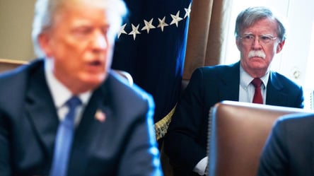 Трамп нацькував ФБР на головного критика — у Болтона був обшук - 285x160