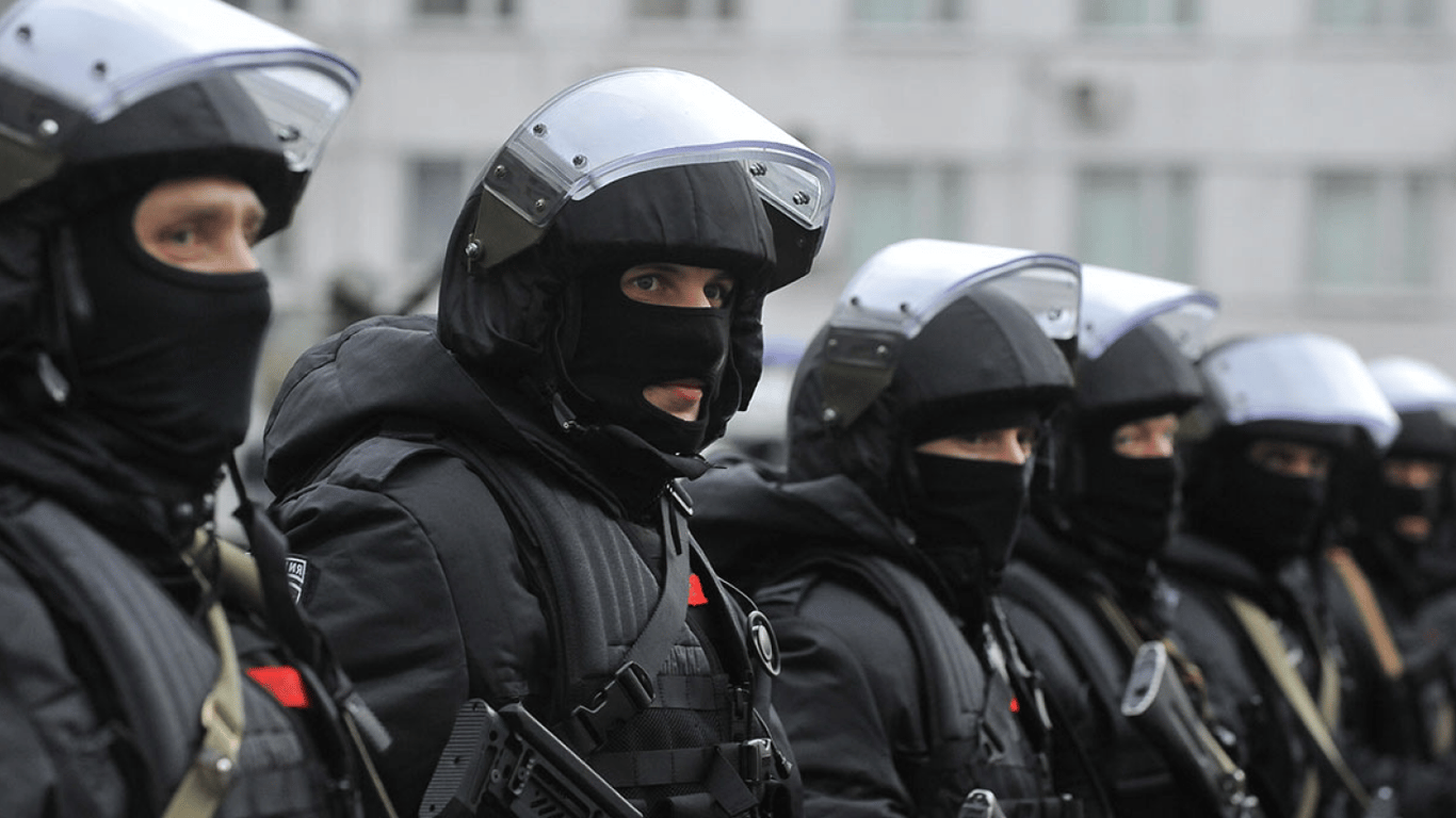 Силовики ликвидировали мужчину, который захватил "особняк Януковича", — росСМИ