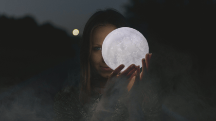 Лунный календарь на октябрь 2025 — когда дни удачи и прибыли - 285x160