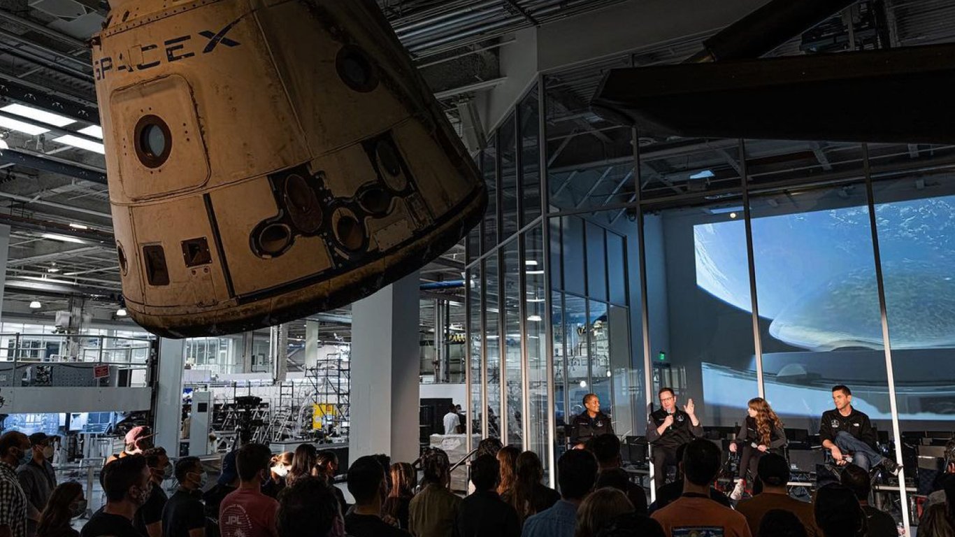 ​​​​​​​В SpaceX хочуть прийти нові інвестори з Близького Сходу
