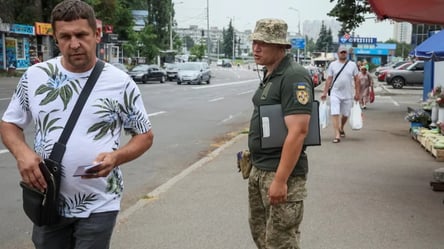 Чоловік "не був готовий тримати в руках зброю" — вирок суду - 290x160