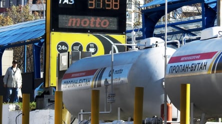 Експерт пояснив, чому українцям не варто боятися дефіциту пального - 285x160