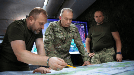 Сирський провів нараду з командирами щодо ситуації на фронті - 304x171