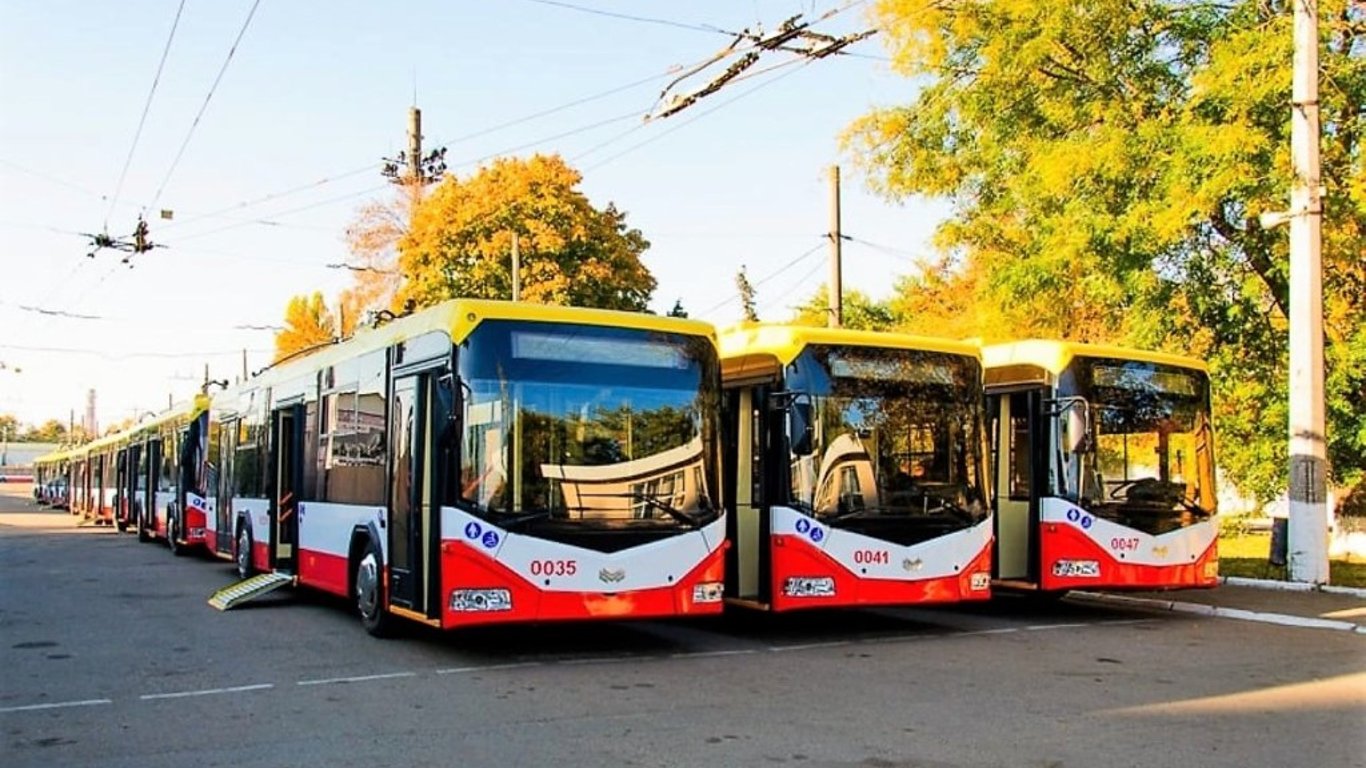 В Одесі тимчасово змінив рух тролейбус