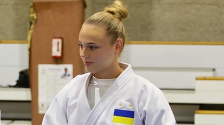 Білодід з’явилася на публіці в незвичному діловому образі — фото - 285x160