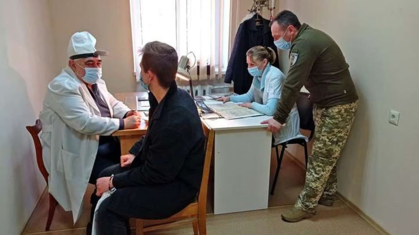 Їздити в лікарню більше не потрібно — в Україні повноцінно запрацювала електронна черга для ВЛК