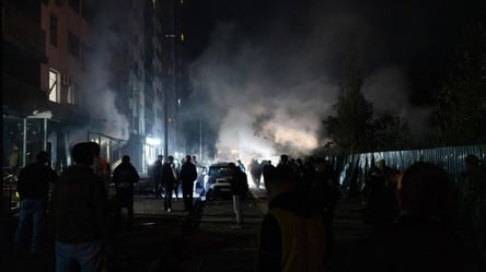 Нічна атака на Київ: постраждав чоловік, сталися пожежі - 290x166