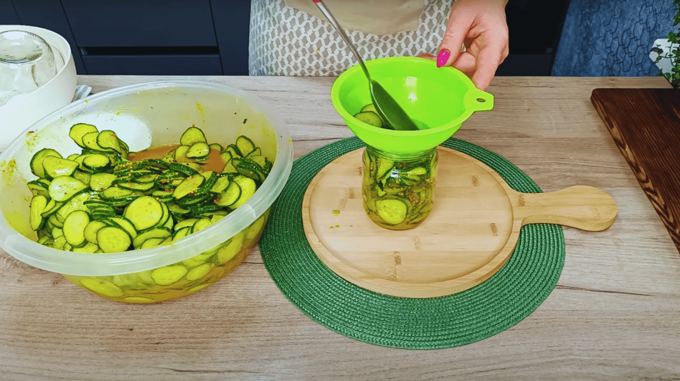 рецепт маринованих огірків пікулі 