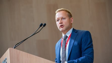 Гроші за активи РФ — Україна отримає першу частину кредиту від ЄС - 285x160