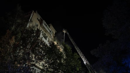 Російська атака на Київ спричинила пожежу в дев'ятиповерхівці - 290x160