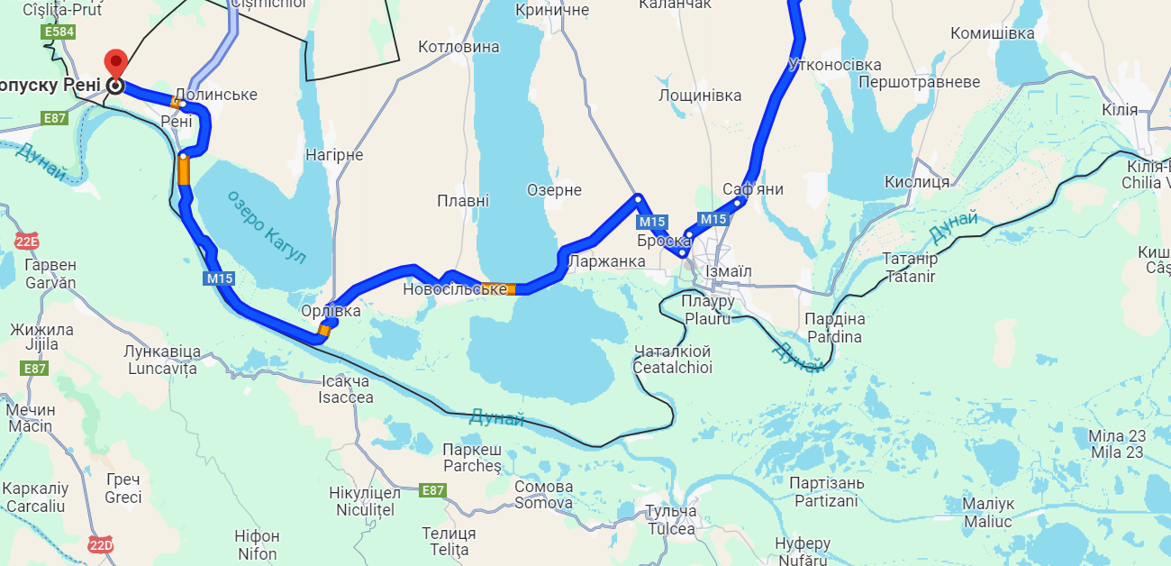 Охочих виїхати за кордон багато — на трасі Одеса — Рені затори та черги на КПП - фото 4