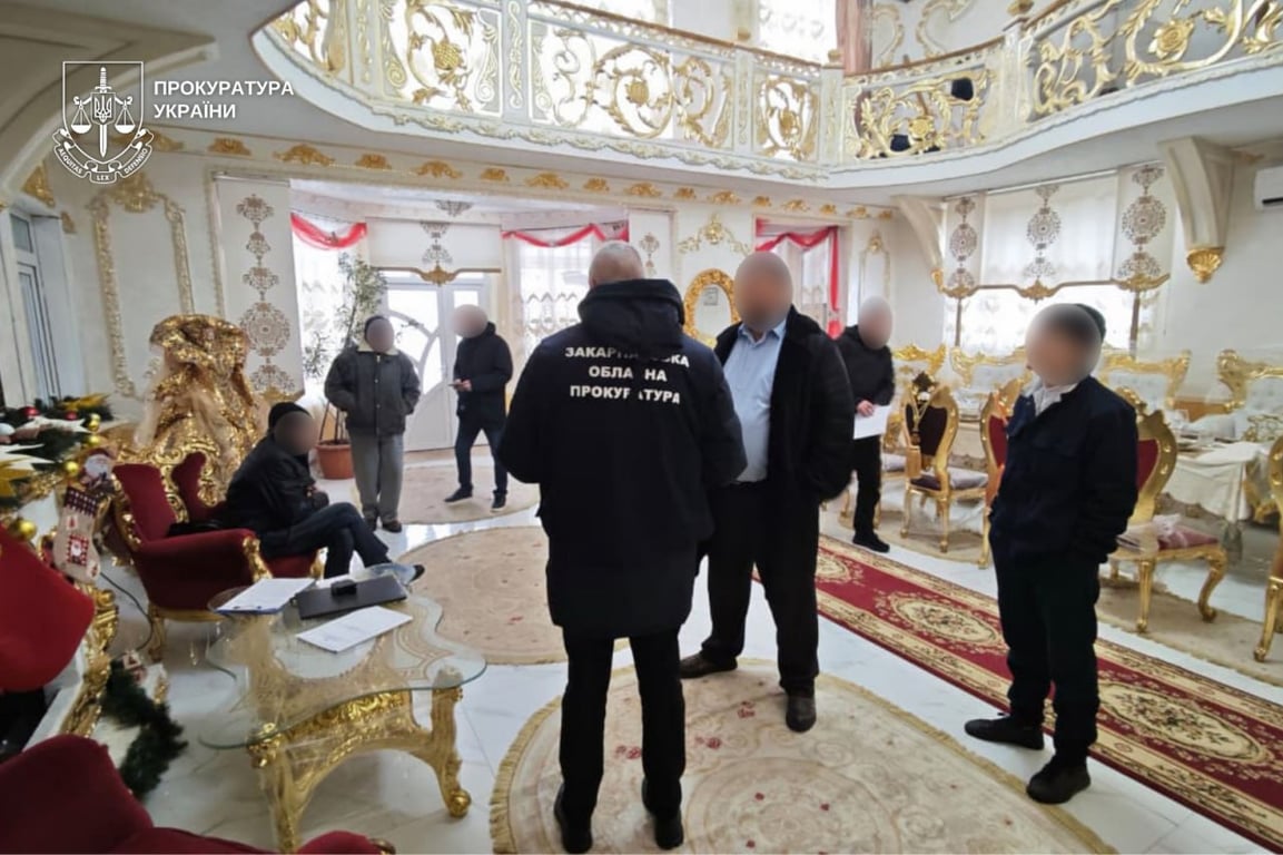 Як у Трампа - прокурори взялись за депутата із "золотим будинком" - фото 1