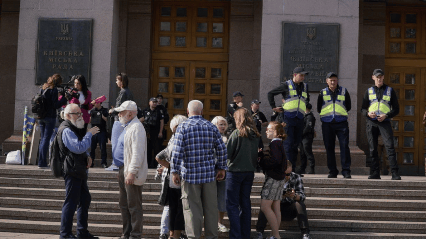 Мітинг інвесторів у Києві — протестувальник висловив обурення бездіяльністю влади