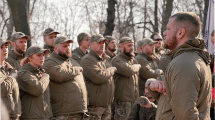 Новобранці "Вовків Да Вінчі" склали присягу на Аскольдовій могилі - 285x160