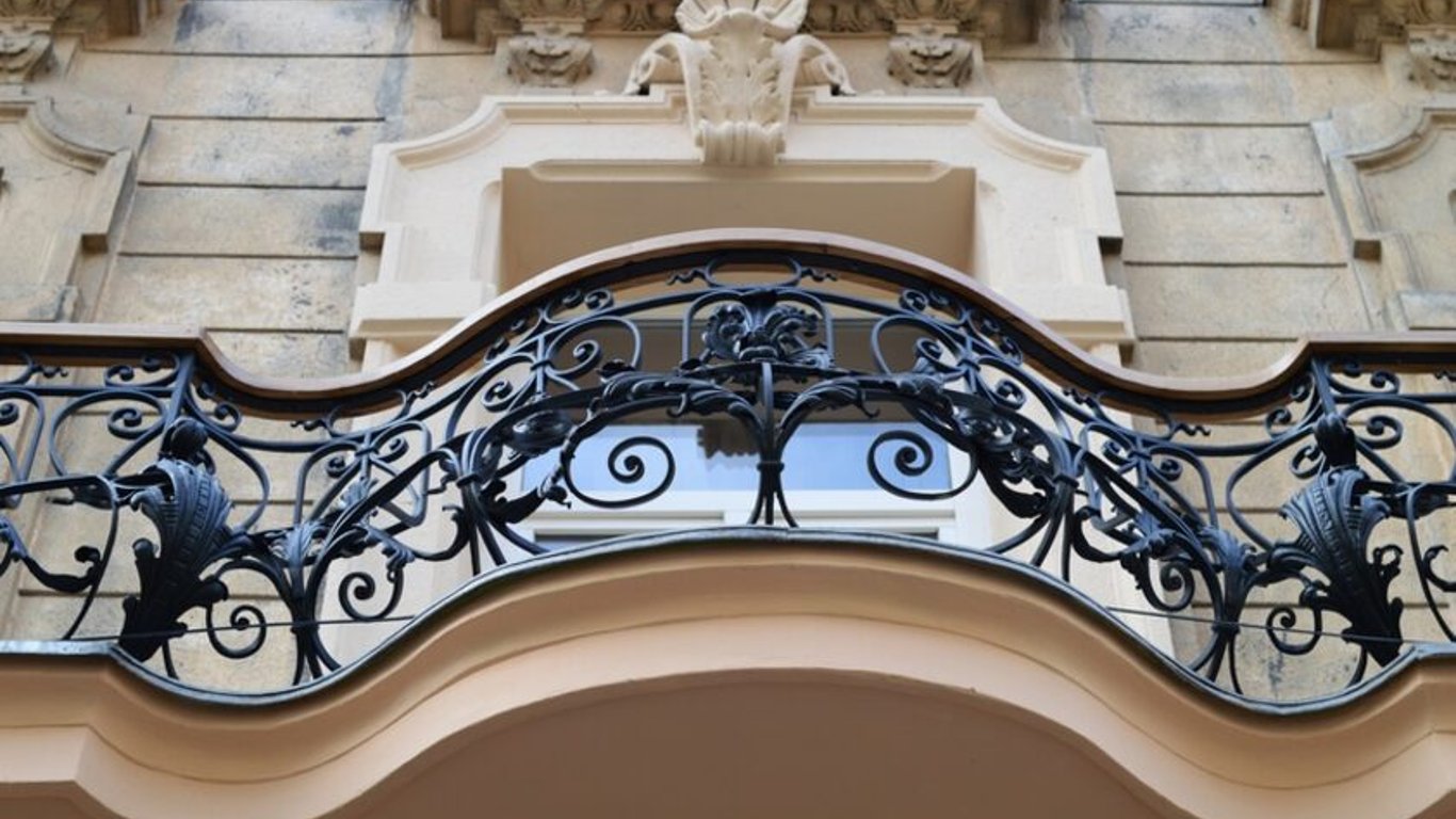 Во Львове за счет города планируют реставрировать балконы в домах