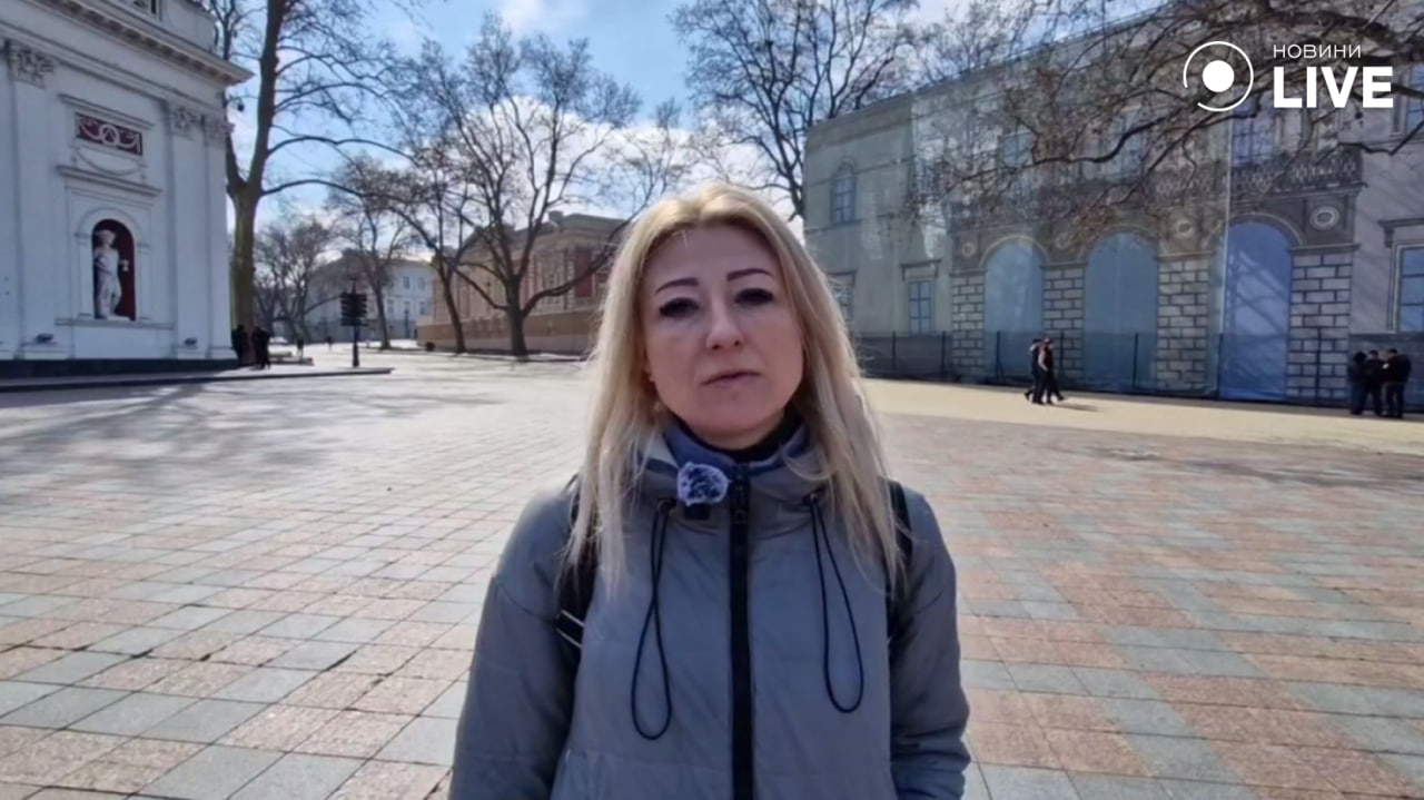 Чіткі терміни служби — в Одесі люди вийшли на мирну ходу - фото 2