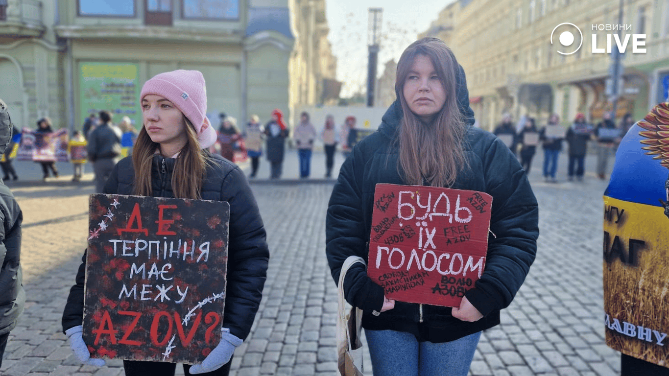 Одесити вийшли на мітинг в центрі міста — фоторепортаж - фото 10