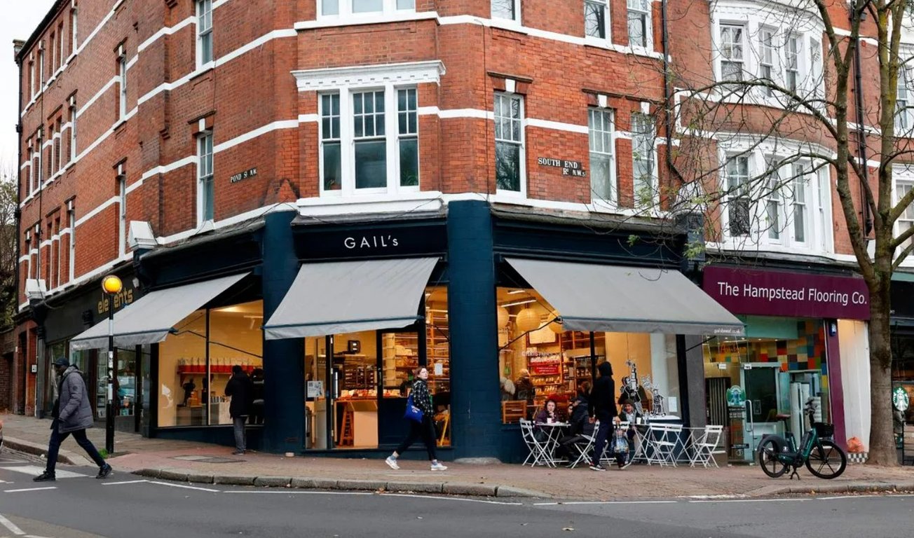 3 місця у Британії, які варто відвідати фанатам Бріджит Джонс - фото 1