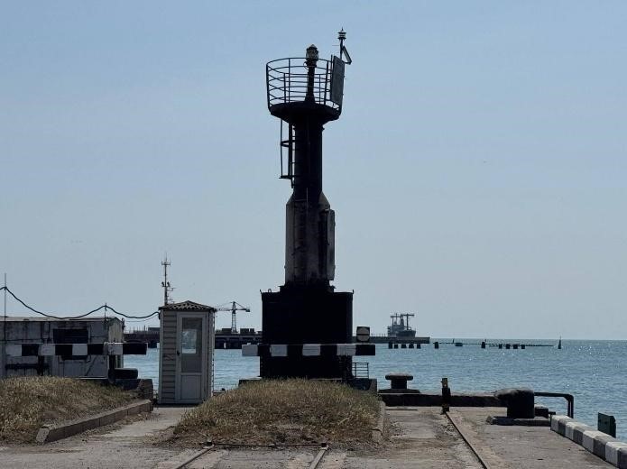 В'їзд на причали рибпорту