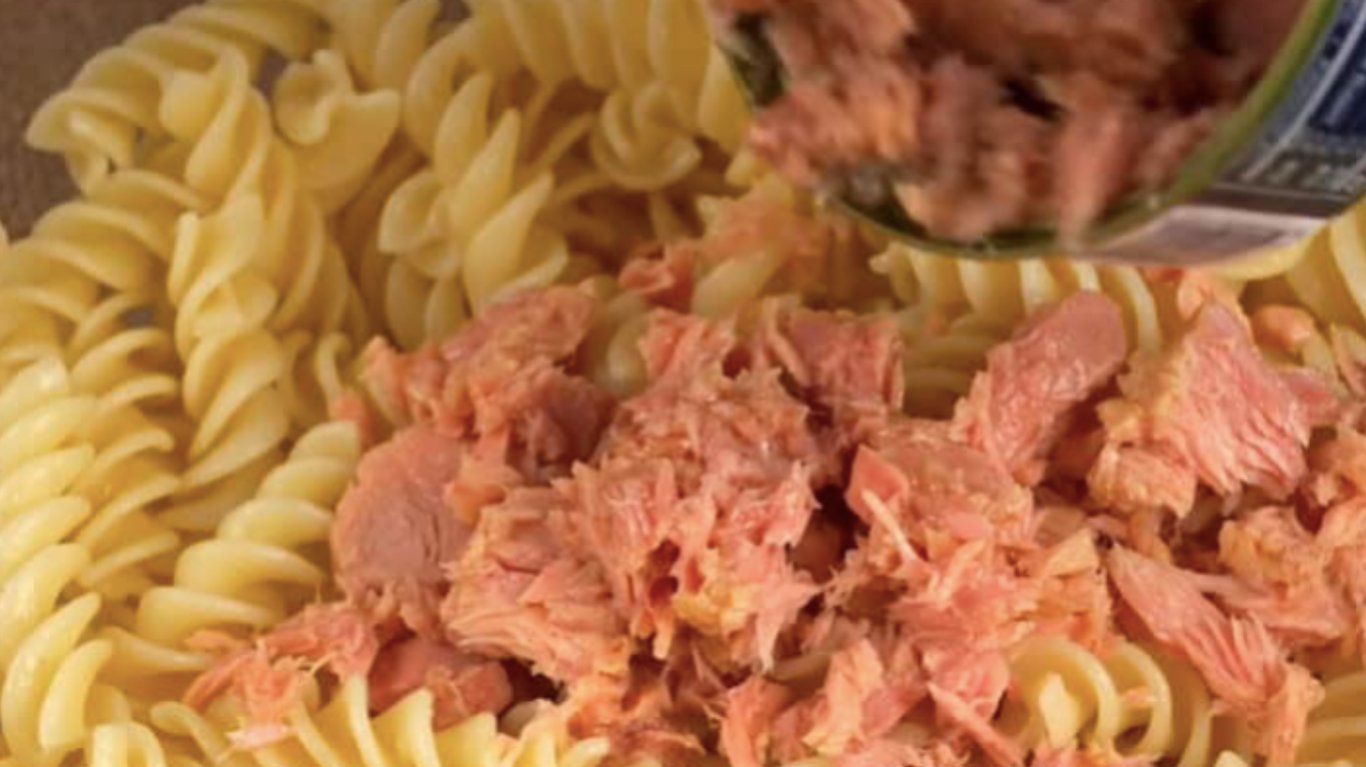 рецепт макаронів з тунцем