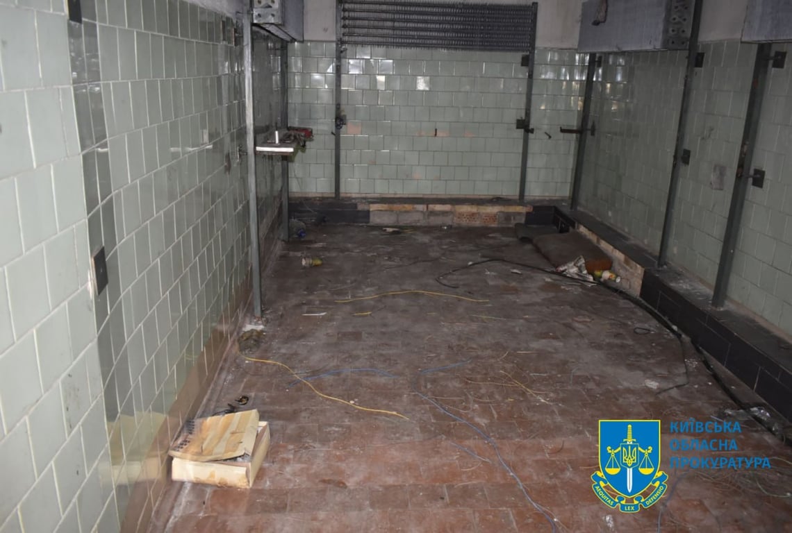 Морозильні камери в яких утримували людей. Фото: Київська обласна прокуратура