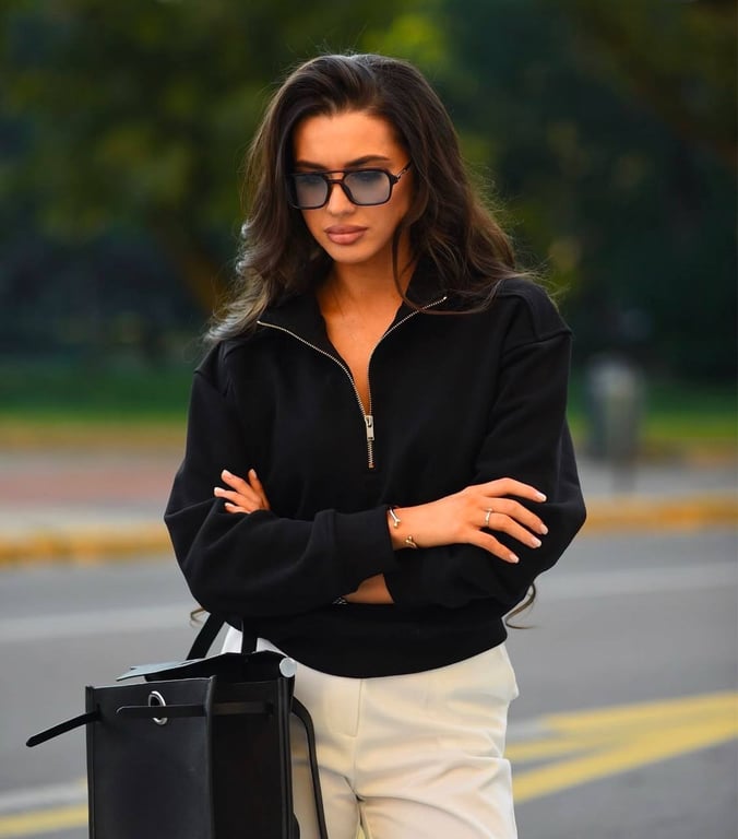 Світшоти можна підібрати під різний стиль