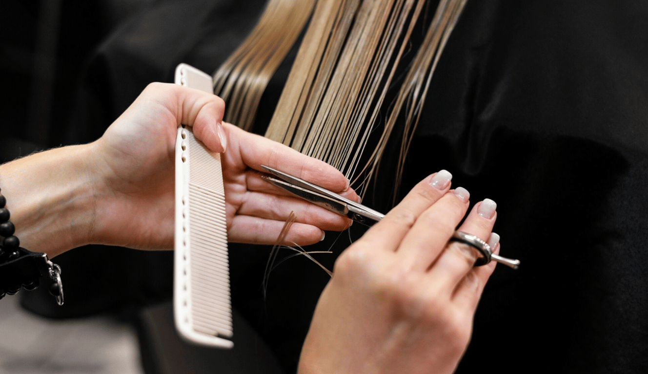 Деякі дні несприятливі для стрижки волосся