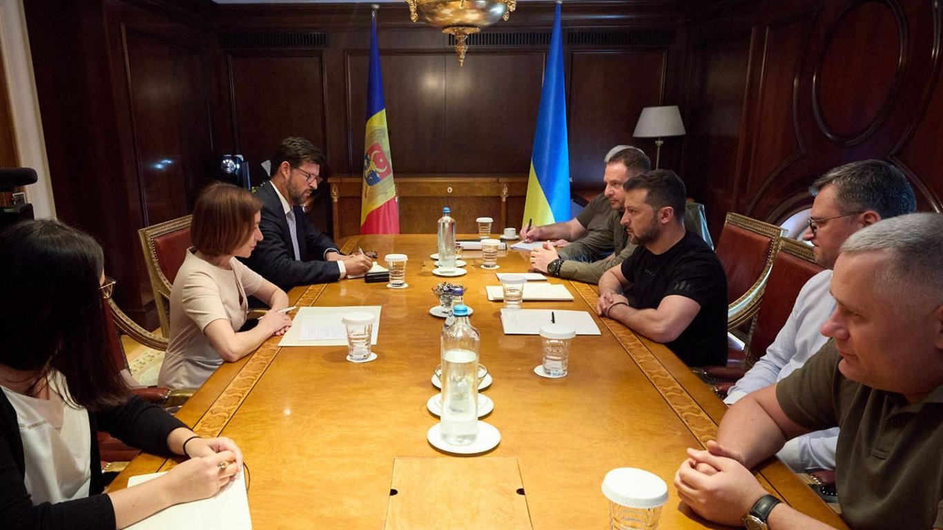 Зеленський зустрівся з президенткою Молдови Санду: про що говорили