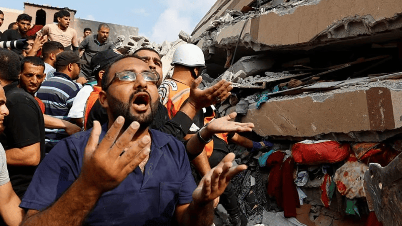 В результате ударов Израиля по сектору Газа погибла семья