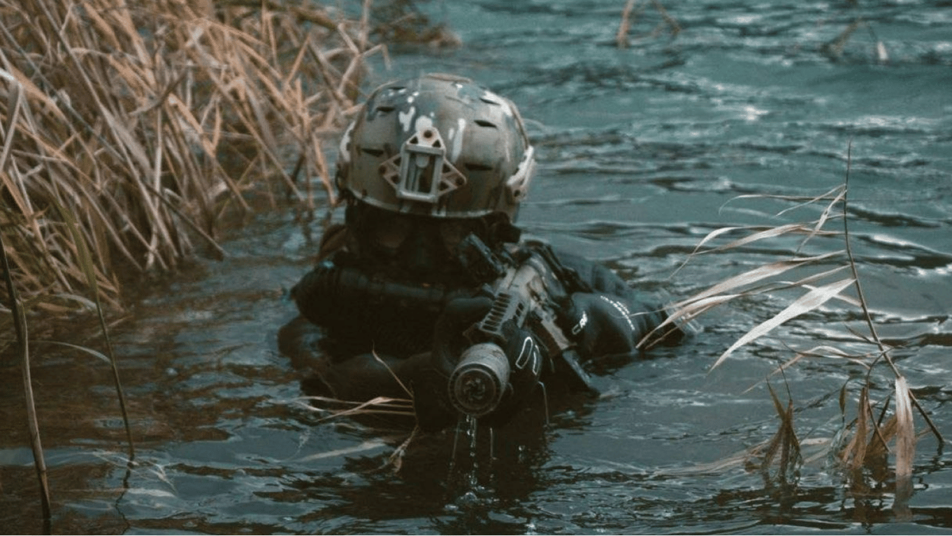 Служба в 73 морському центрі ССО