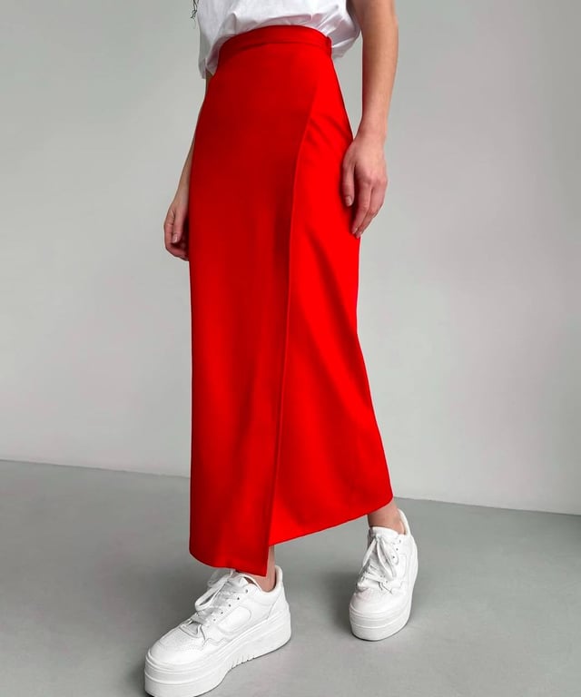 Червоний колір в одязі є трендовим цього року