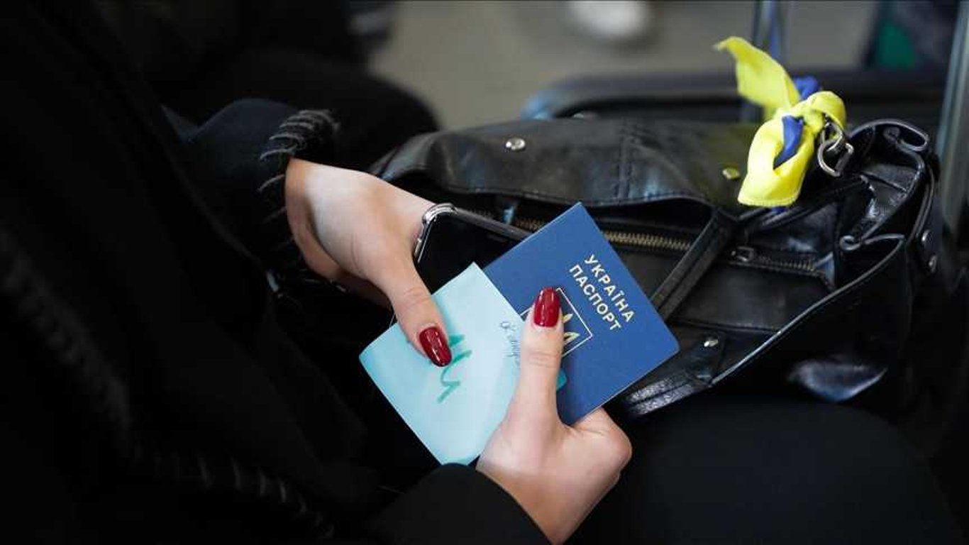 Чехія платитиме українським біженцям за повернення додому - що передбачає закон