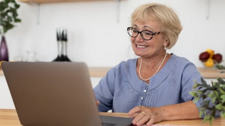 Труд на пенсии — как новая зарплата может увеличить выплаты - 285x160