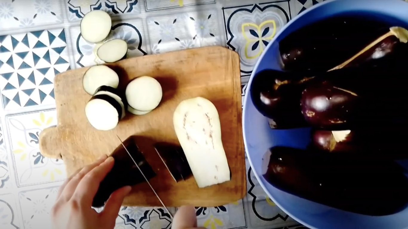 рецепт баклажанов в аджице на зиму