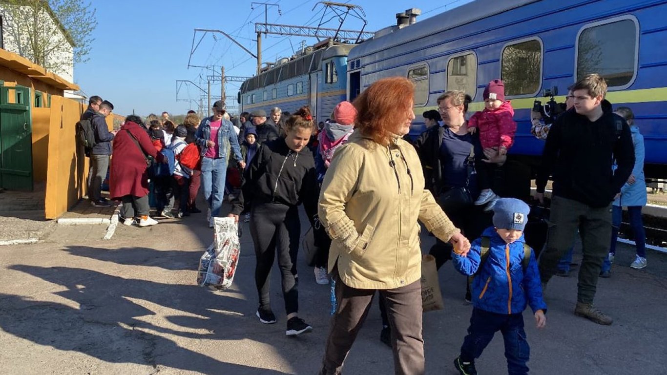 Евакуація жителів Херсонщини — як знайти безплатне житло