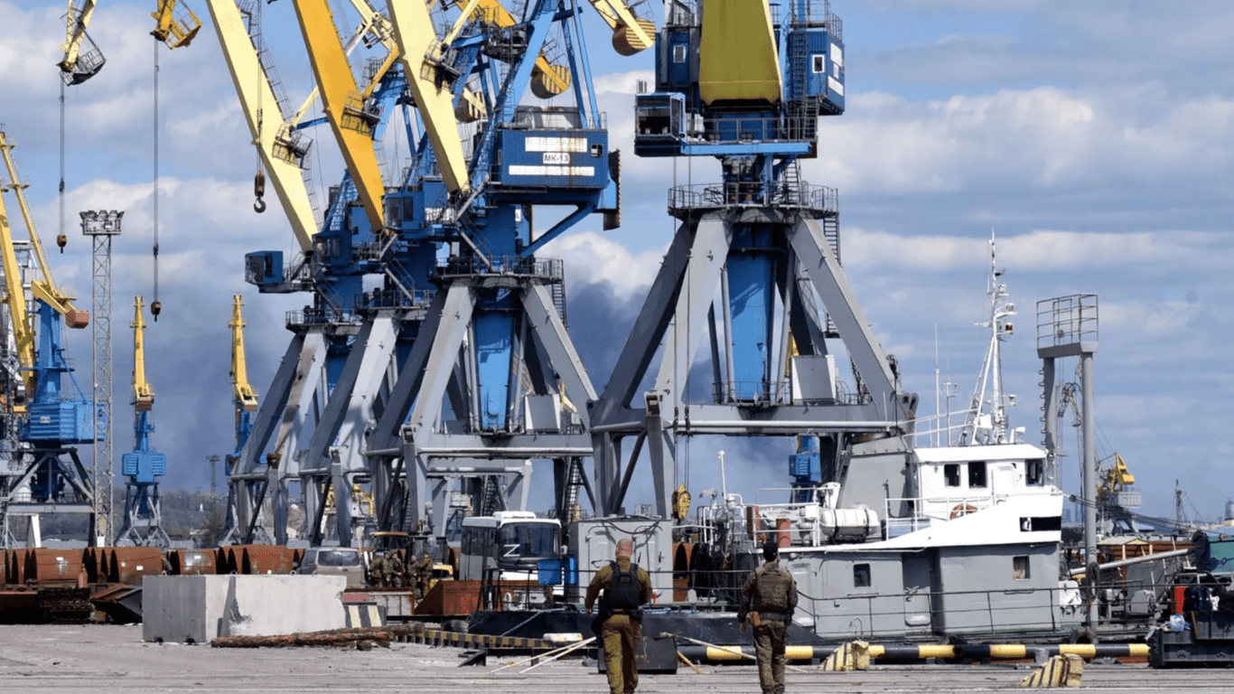У морському порту окупованого Маріуполя росіяни облаштовують військову базу, — Андрющенко