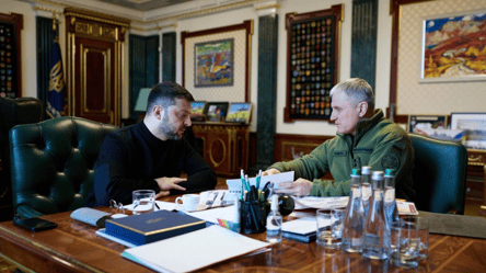 Тиск на Росію — Зеленський заслухав доповідь керівника СЗР - 285x160