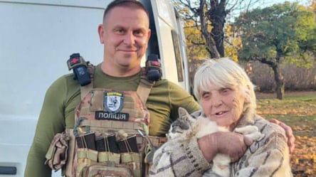 Поліція показала кадри евакуації вчительки української мови зі зруйнованої Авдіївки - 285x160