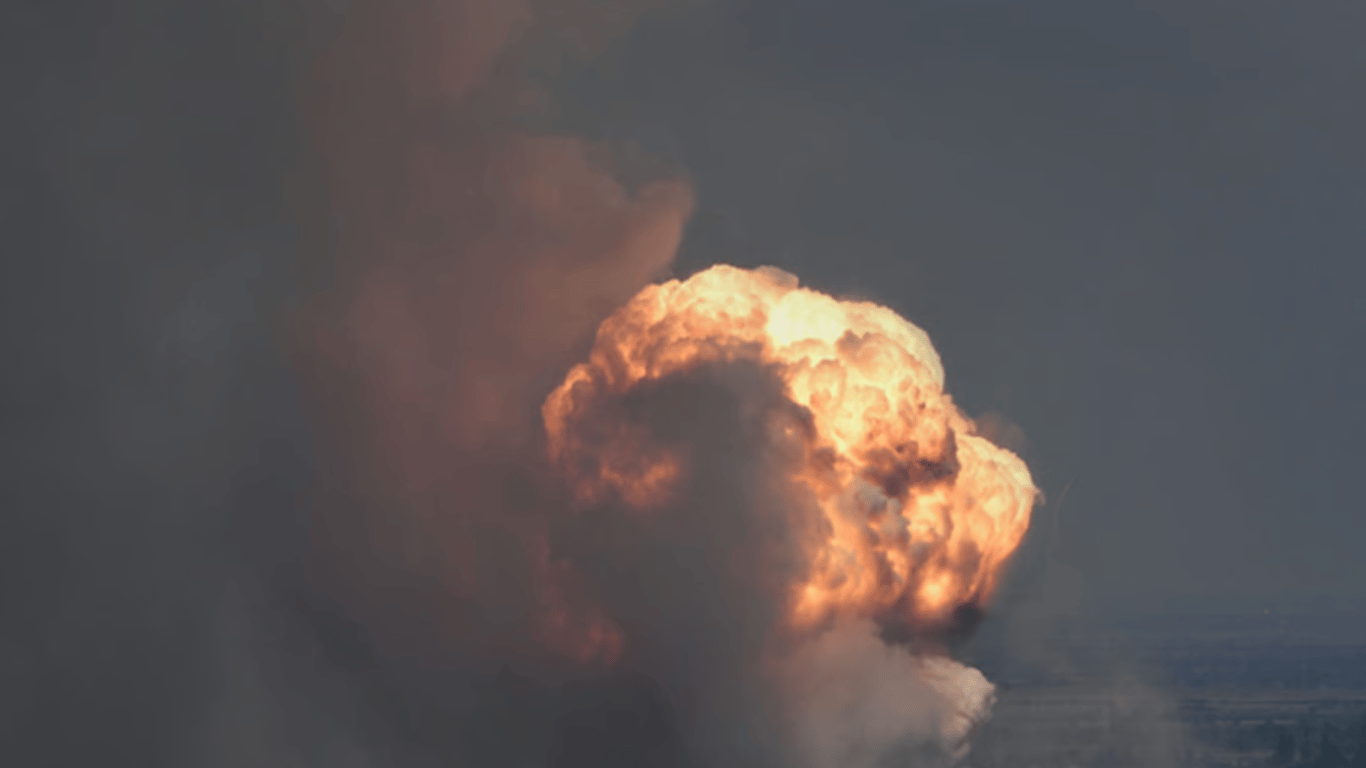 Мощные взрывы в Кривом Роге сейчас 26 сентября