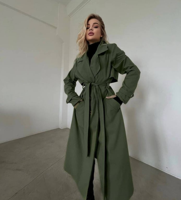 Набувають популярності тренчі у нових відтінках